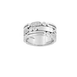 Bague argent et oxydes de zirconium